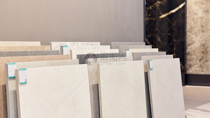 小标题：卫生间建材种类与费用构成