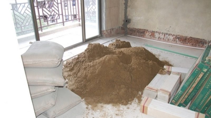 目前，市面上有许多半包装修合同范本模板电子版可供下载。业主可以通过以下途径获取：